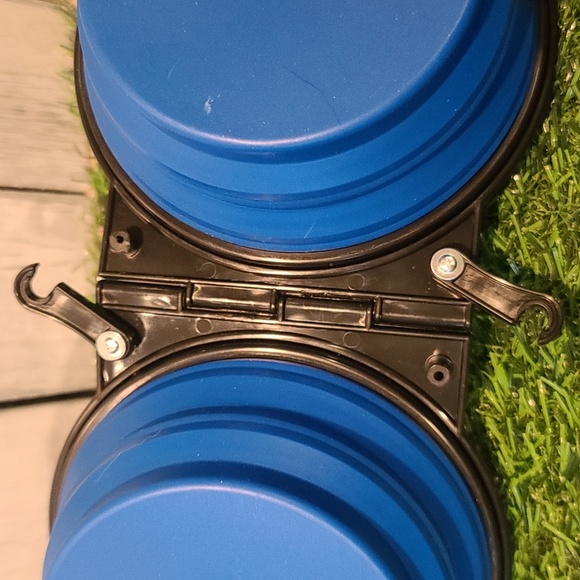 PET BOWL dual sided collapsing small pet travel bowl, asst colors *HP*HP* - Picture 9 of 13